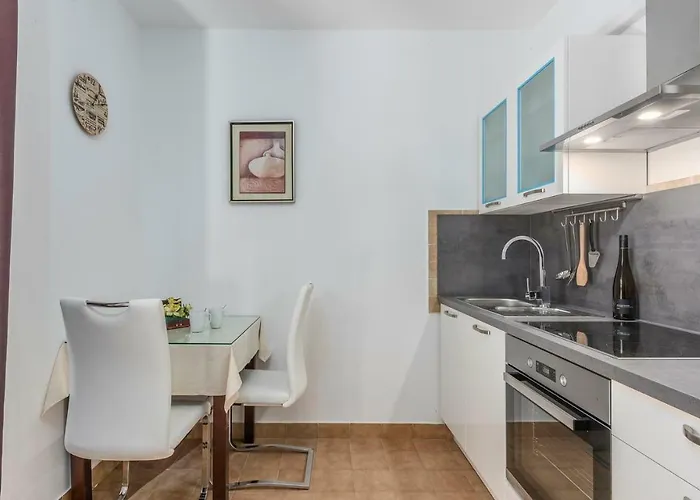 Rakovac 게스트하우스 3*