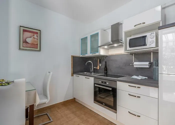 Rakovac 3* 포레치