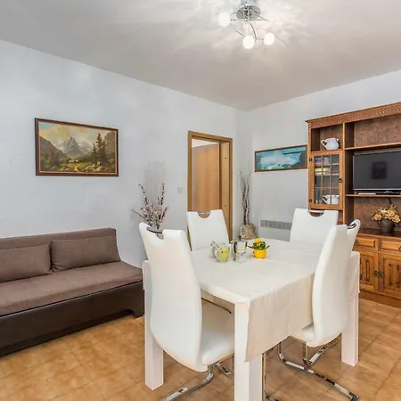 Guest house Rakovac 3*